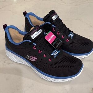 Skechers Black and Pink Glide-Step Sneakers